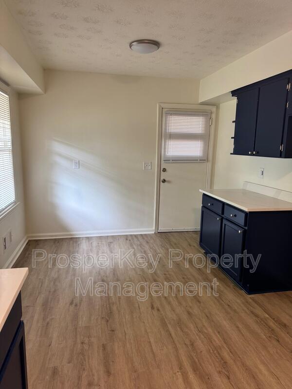 Foto del edificio - 1241 Dunbar Ave