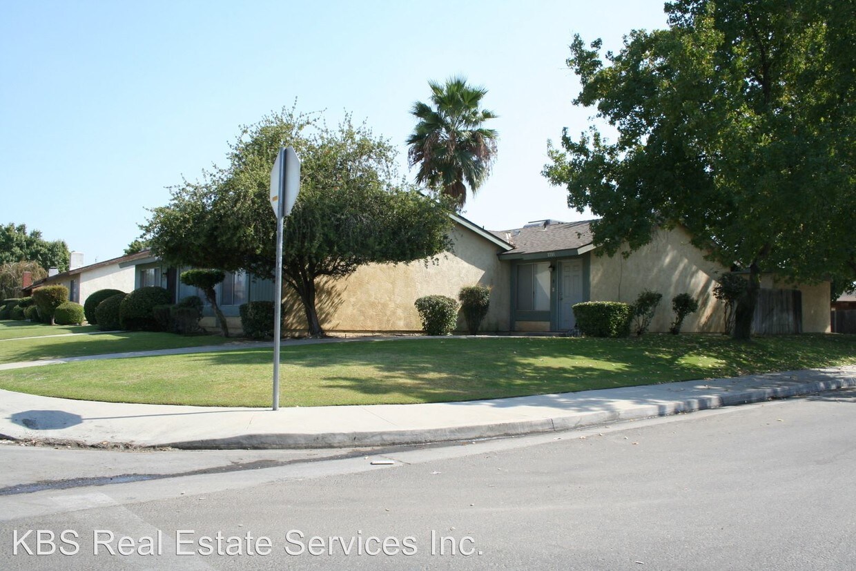 Primary Photo - 2701 N Half Moon Dr