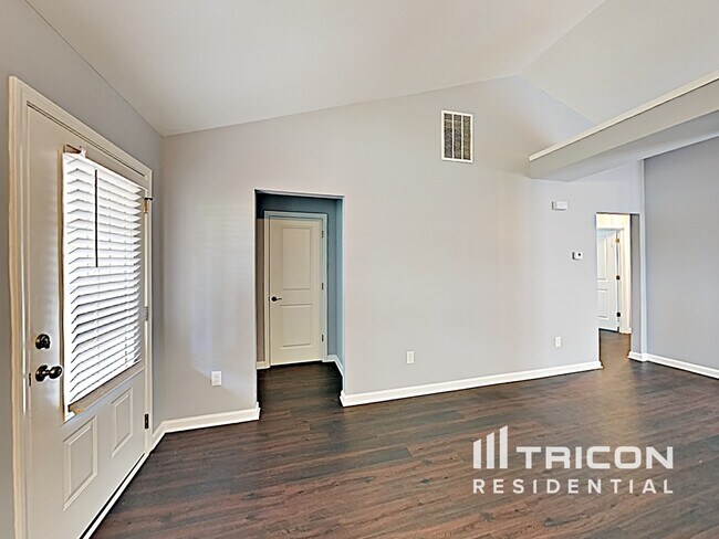 Building Photo - 361 Chadwick Cmns Stockbridge GA