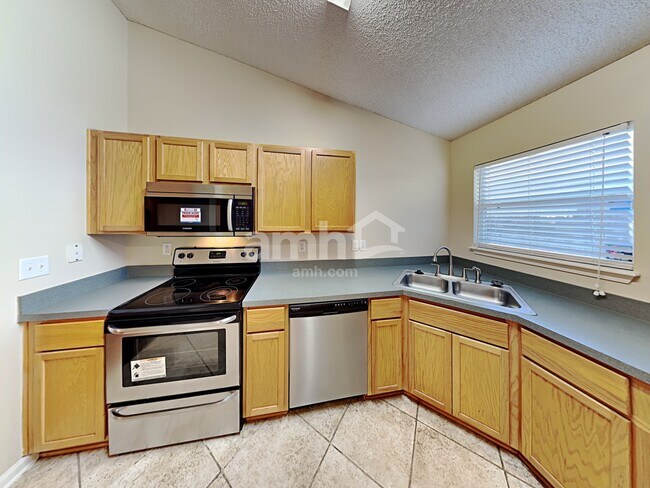 Building Photo - 4417 E Loveland Pass Drive