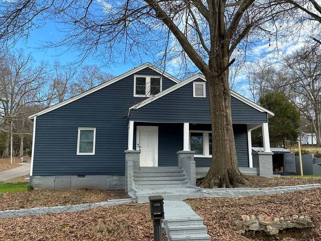 103 Johnson St, Hogansville, GA 30230 House Rental in Hogansville, GA