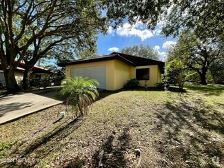 Building Photo - 35 Lago Vista Pl