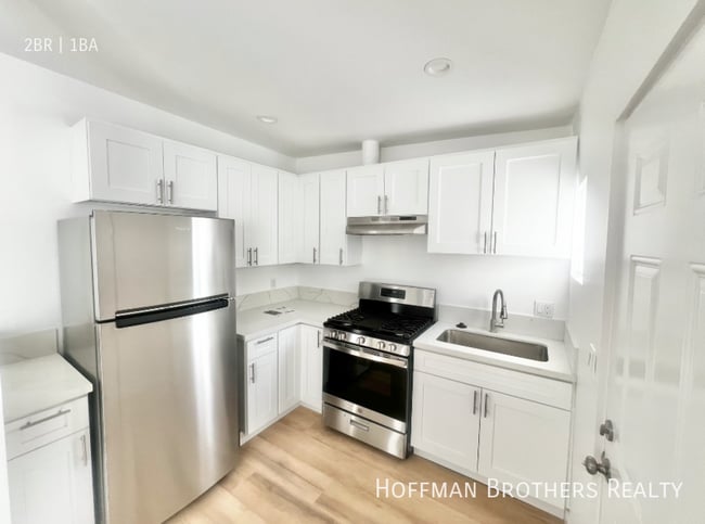 Building Photo - 1509 12th Ave