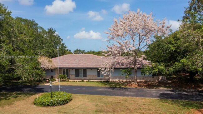 Foto del edificio - 24901 SW 157th Ave