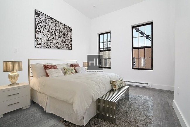 Foto del edificio - 425 Sterling Pl