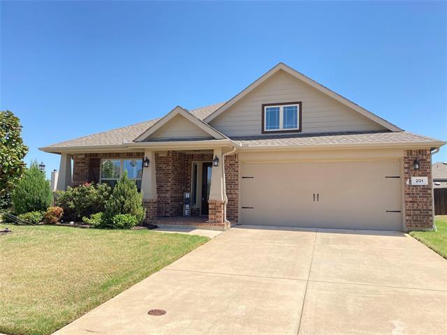 Foto principal - 201 Churchill Dr