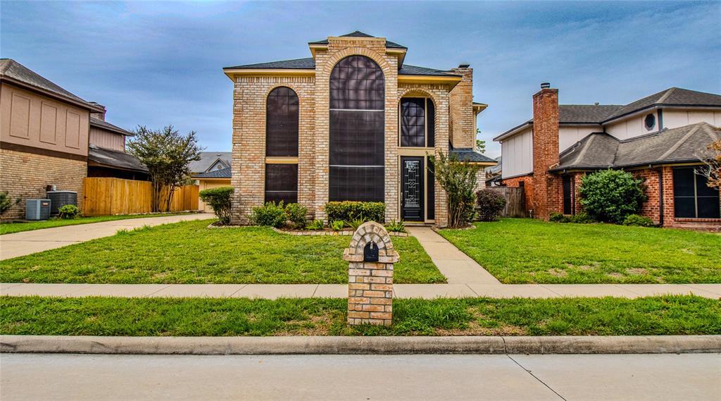 Foto principal - 1914 Hickory Lawn Dr