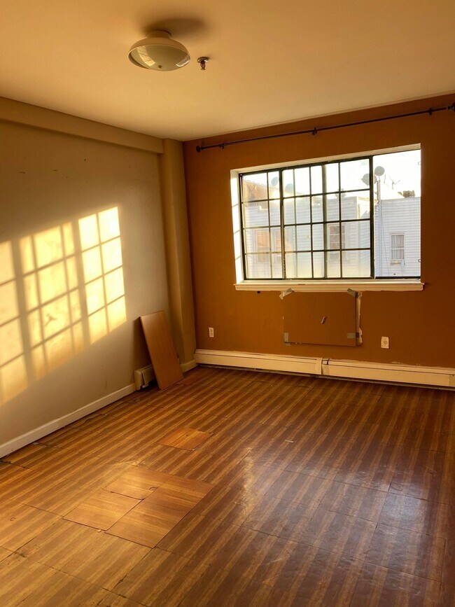Foto del edificio - 3775 103rd St