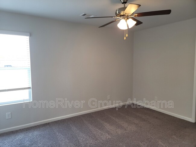 Building Photo - 16376 Seminole Dr