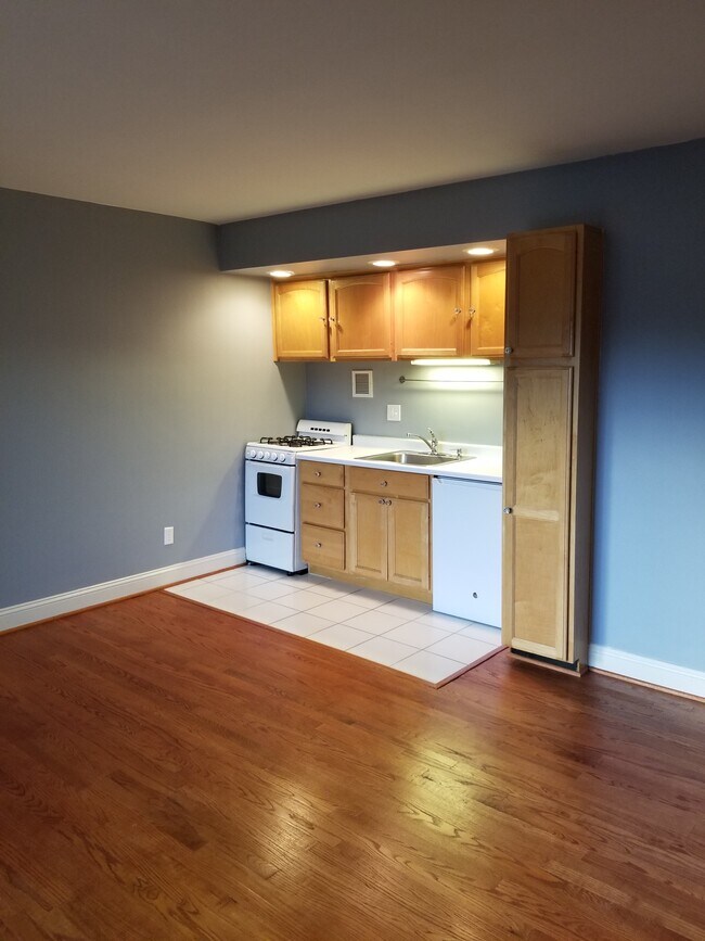 Foto del edificio - 1931 N Cleveland St