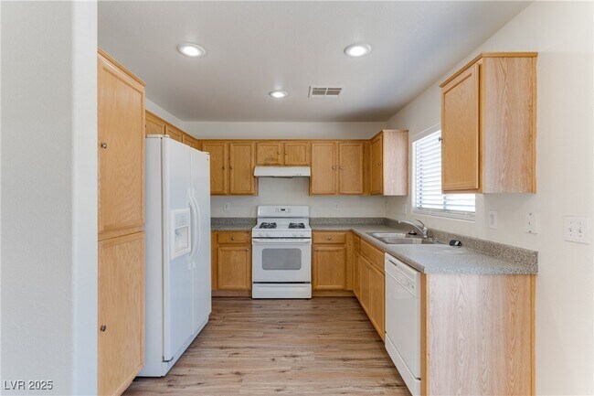 Foto del edificio - 11032 African Sunset St