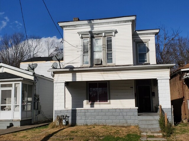 Building Photo - 2317 Magazine St