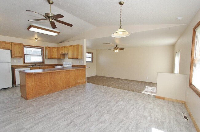 Foto del edificio - 1020 S Hayes Ave