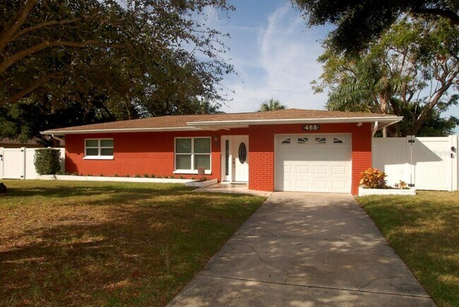 Foto del edificio - 468 Limewood Ave