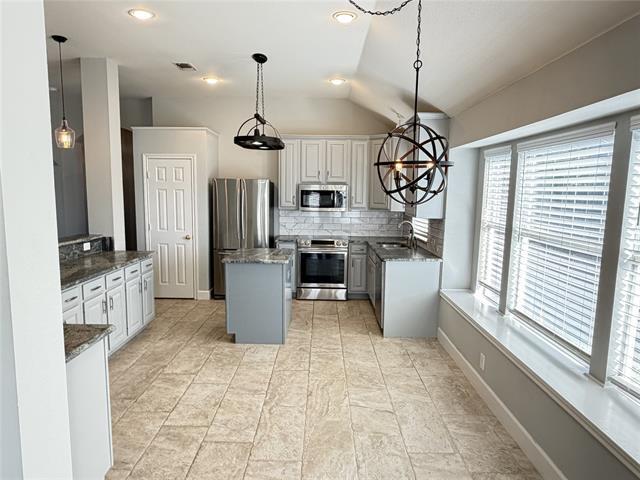 Building Photo - 6301 Calloway Dr