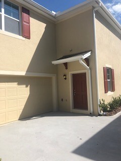 Building Photo - 3/2.5+2 car garage Port Orange