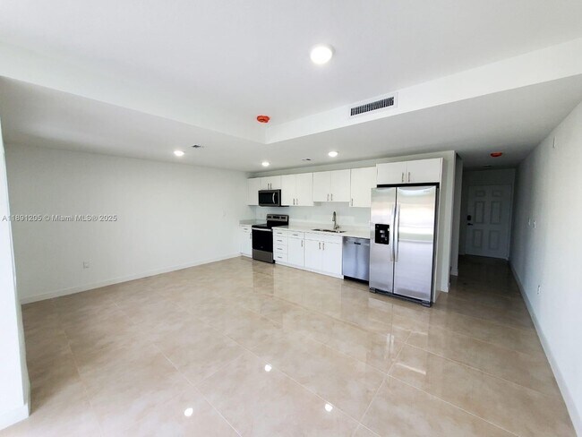 Building Photo - 14573 SW 261st Terrace