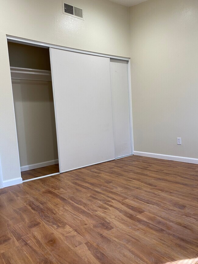 9601 Van Nuys Blvd, Panorama City, CA 91402 Townhome Rentals in