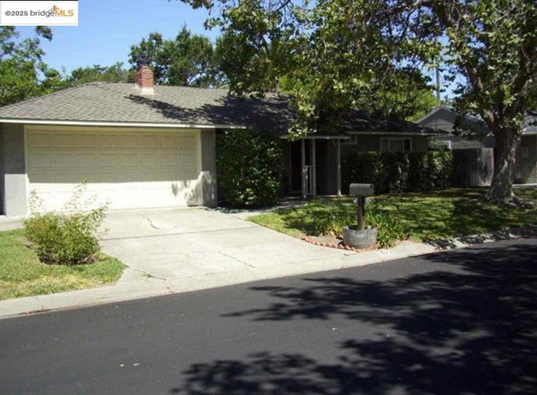 Primary Photo - 1778 Ruth Dr