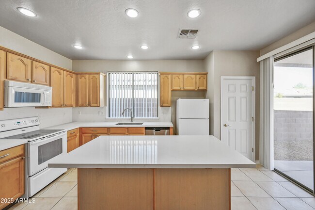 Foto del edificio - 14486 W Clarendon Ave
