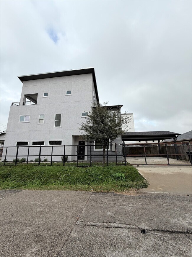 Foto del edificio - 202 N York St