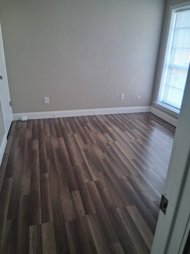 Foto del edificio - 3600 Jeanetta St