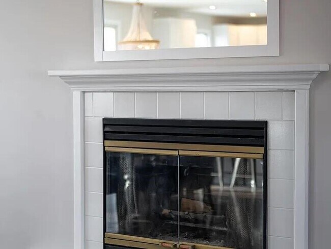 Building Photo - 262 Woodhill Rd