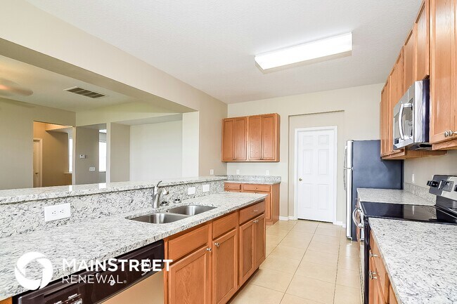 Building Photo - 11157 Golden Silence Dr