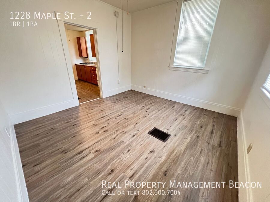 Foto principal - 1228 Maple St