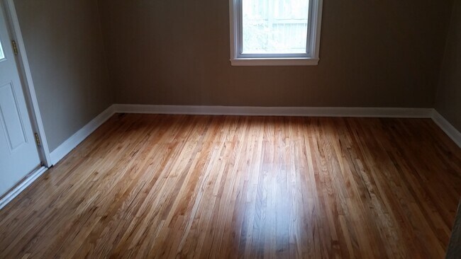 Dining Room - 3107 Lincoln Way