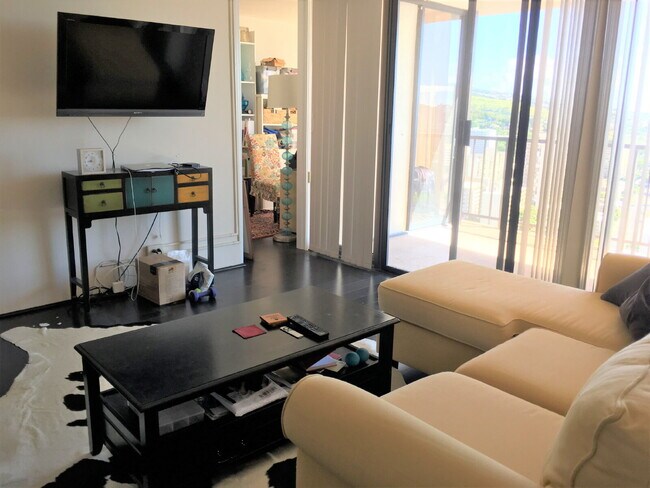 Spacious high floor 1BR/BA, 1pkg & Den - Makiki - Spacious high floor 1BR/BA, 1pkg & Den - Makiki Apartment