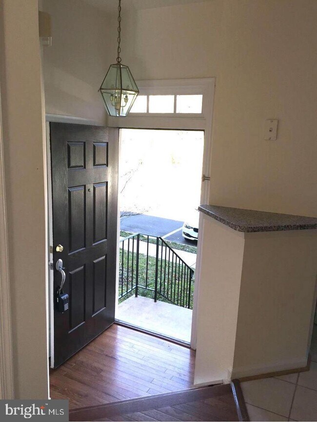 Building Photo - 6357 Littlefield Ct