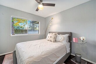 Building Photo - 13231 Harpers Bridge Dr