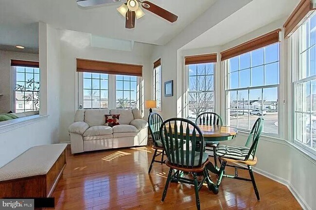 Building Photo - 23156 Evergreen Ridge Dr