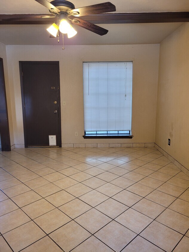Viviendo - 2720 SW 74th St