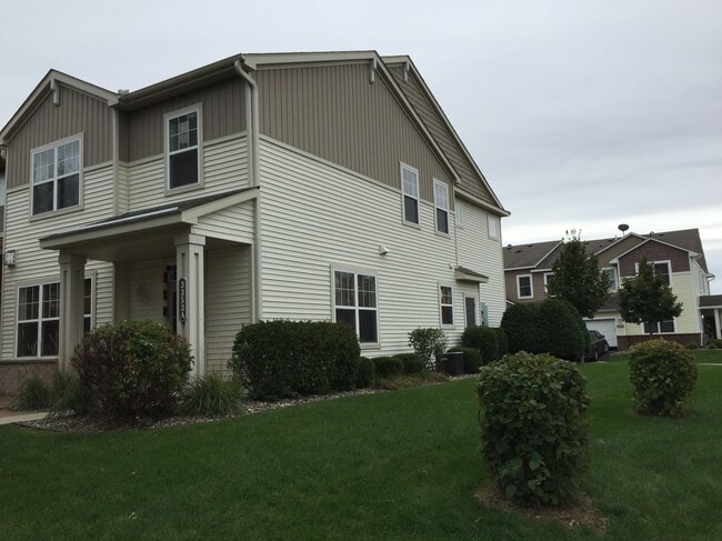 Building Photo - 3353 Hazel Trl