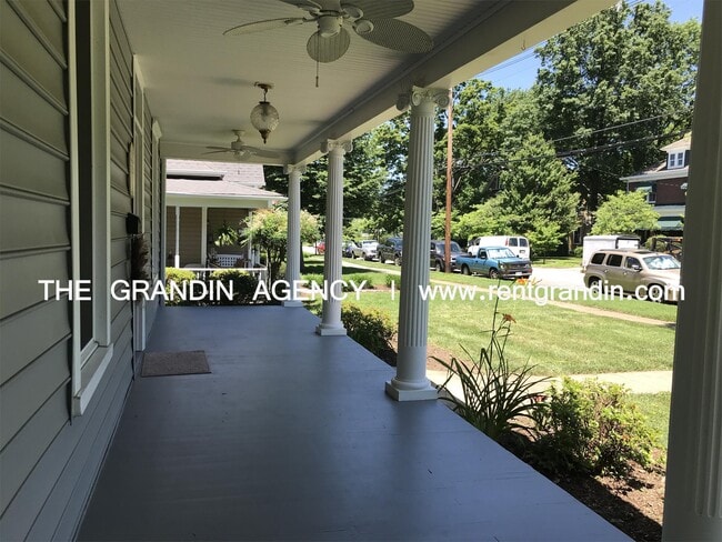 Foto del edificio - 356 Pennsylvania Ave