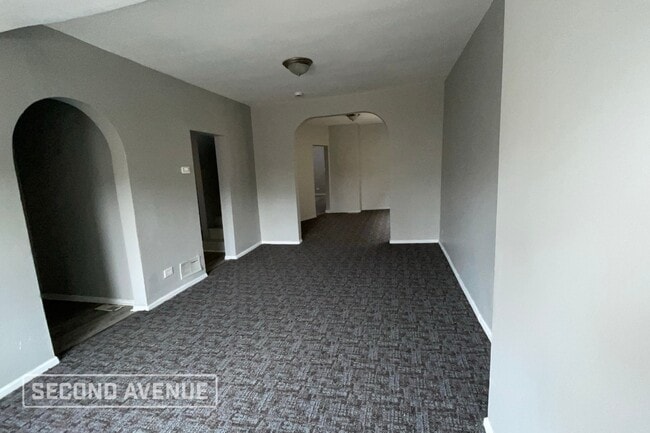 Building Photo - 6543 S Claremont Ave