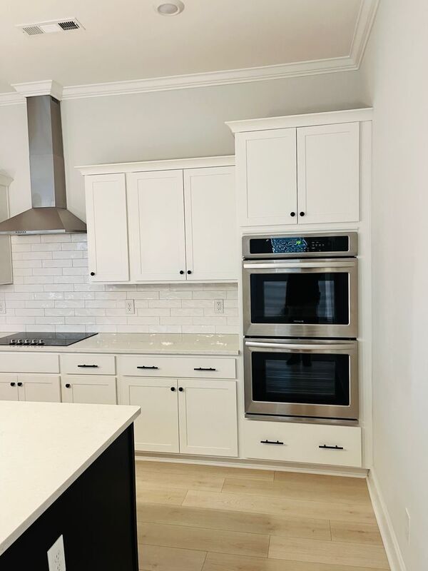 Foto del edificio - 725 Goswell Dr
