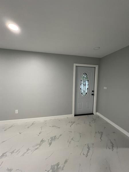 Foto del edificio - 285 NE 43rd St