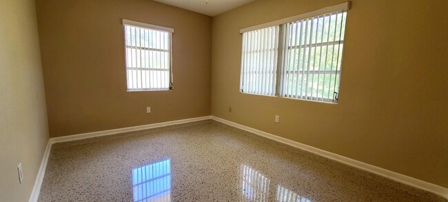 Building Photo - 1680 Nursery Rd