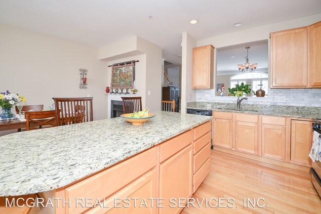 Building Photo - 303 Lannon Ct