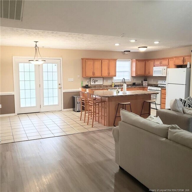 Foto del edificio - 5357 Pringle Way