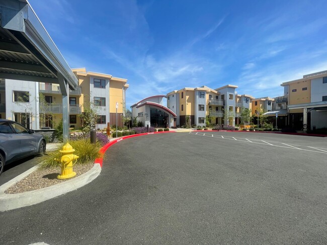 Foto del edificio - Napa Creek Village