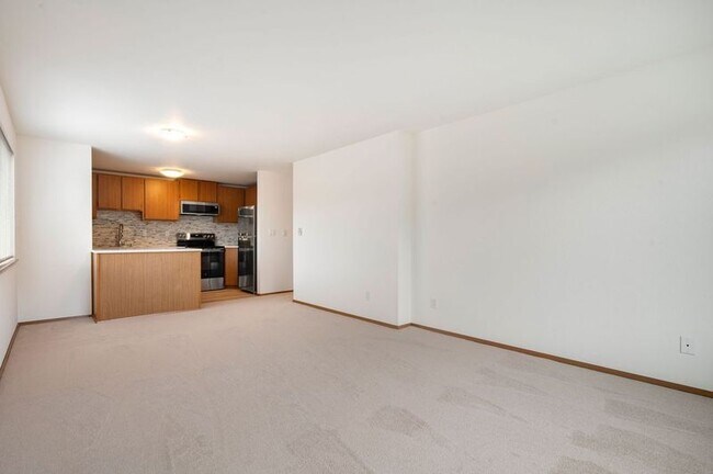 Building Photo - 4250 34th Ave W