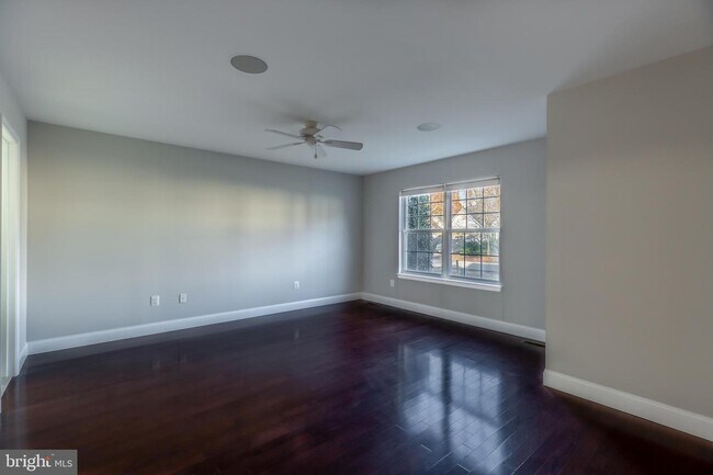 Building Photo - 218 Cross Creek Ct