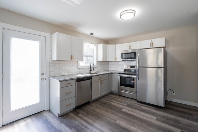Building Photo - 306 Martin St
