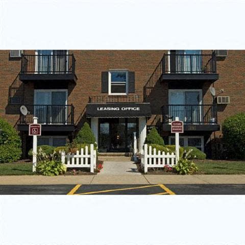 Foto del edificio - Woodgate Village