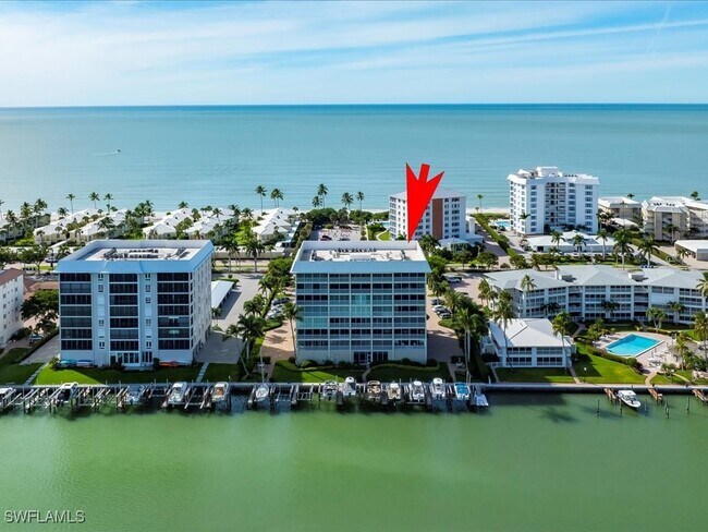 Foto del edificio - 2750 Gulf Shore Blvd N
