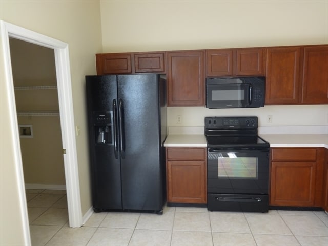 Building Photo - 845 Brookstone Ct